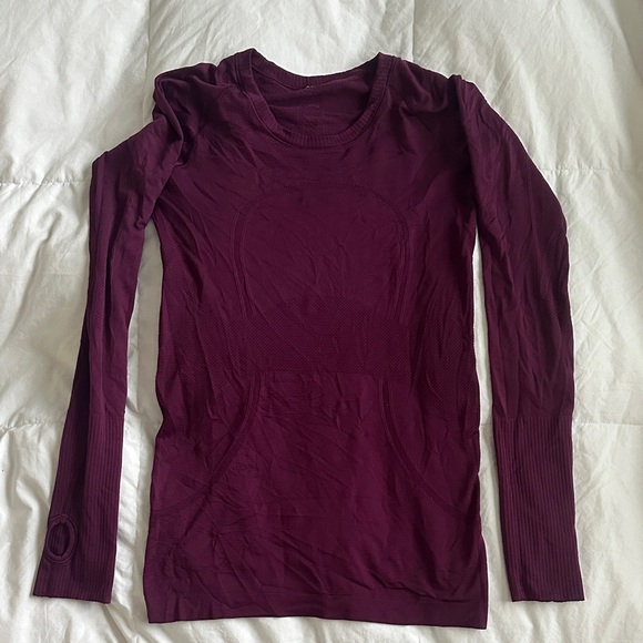 Lululemon women’s swiftly long sleeve size 6 - Picture 1 of 3